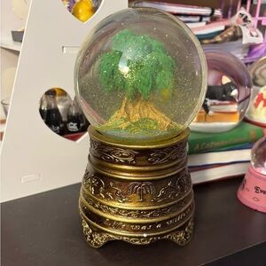 Decorative Green Tree Snow Globe for Kids